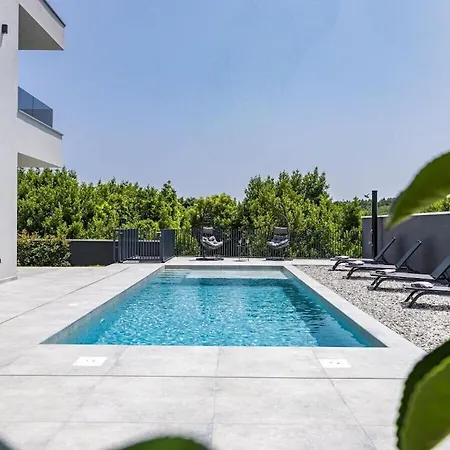 In Medulin With Swimming Pool *